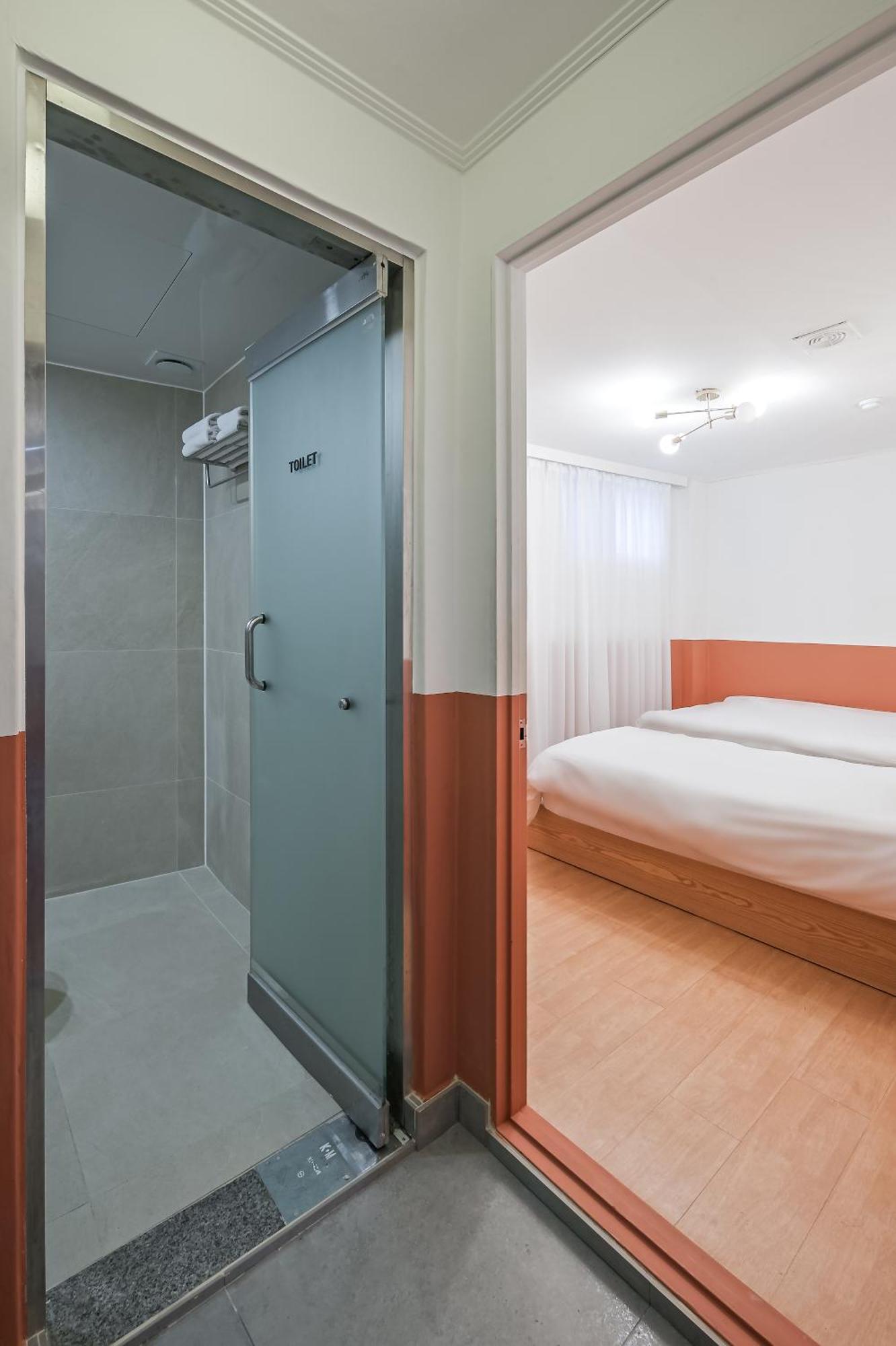 Ssh Myeongdong Dongdo Hostel سيول الغرفة الصورة